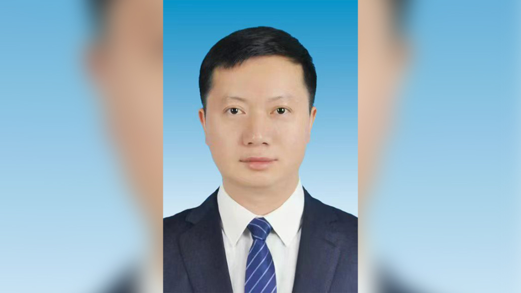 由安顺市副市长转任贵州省民宗委副主任后，顾长华分工明确