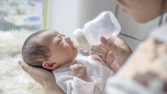 2025中國奶商指數(shù)報告：新生代父母是當(dāng)前乳制品消費主力