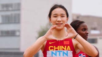 16歲小將陳妤頡獲田徑亞錦賽女子200米冠軍，刷新個人最好成績
