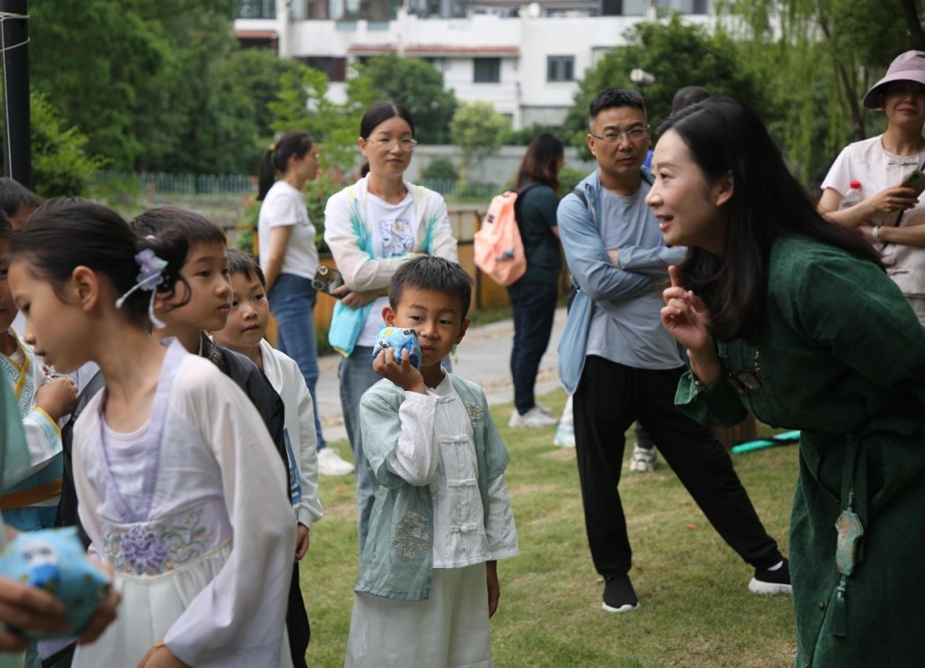 让孩子爱上端午节，黄道婆公园举行民俗亲子游园会