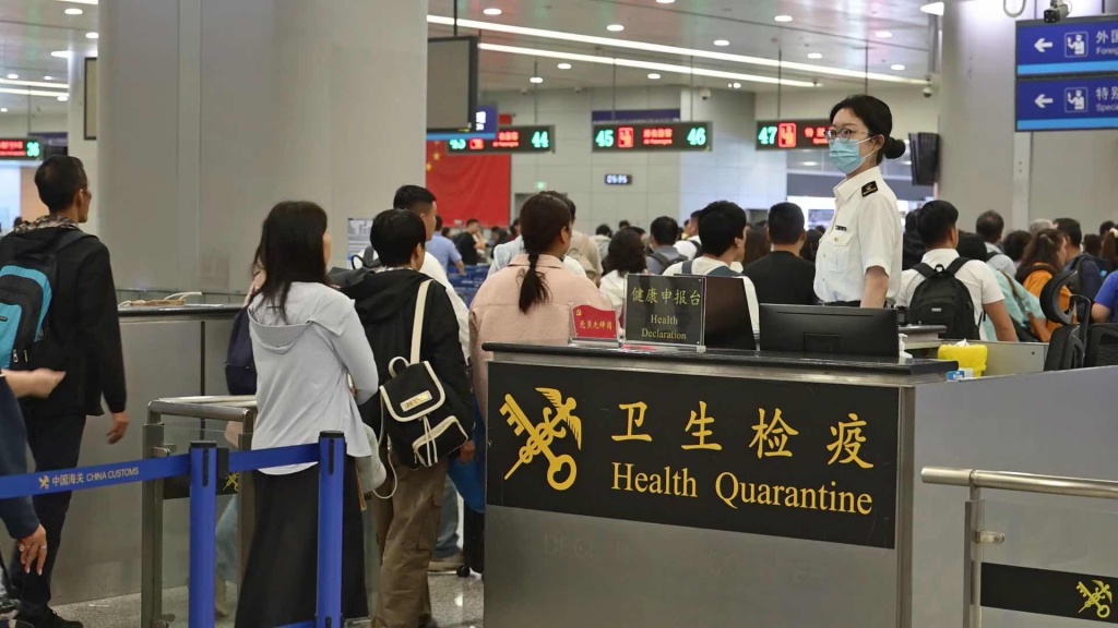 今年前5个月上海进出境航空旅客近1700万人次，创同期历史新高
