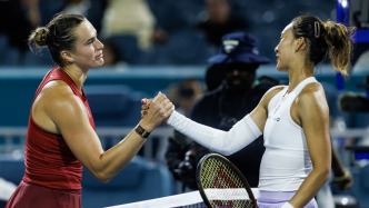 賽場屹線丨不敵薩巴倫卡，鄭欽文止步八強(qiáng)