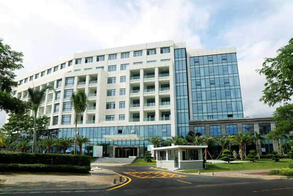 海南博鳌未来医院违法加建未落实整改要求，被责令停止违法行为