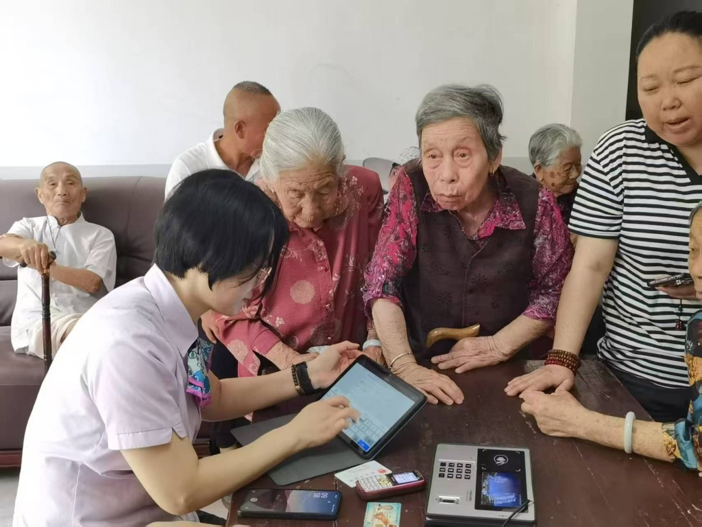 农行江西省分行：暖心服务办实事，金融为民解民忧