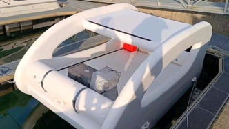 市民體驗電動船靠岸時無人接應致落水，“Cityboat”如何更安全？