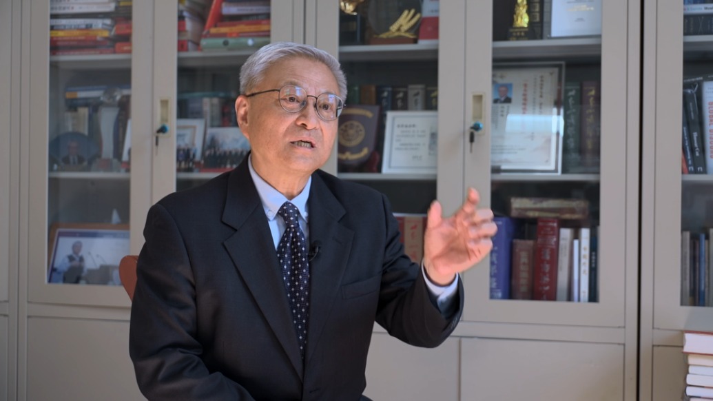 專訪|美方為何急于和中方通話?閻學(xué)通:美國(guó)壓力巨大已等不及了