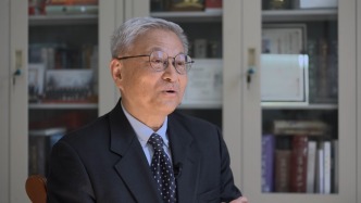 專訪｜美惡意取消中國留學(xué)生簽證，閻學(xué)通揭批背后政治意圖：懼怕中美科技差距縮小