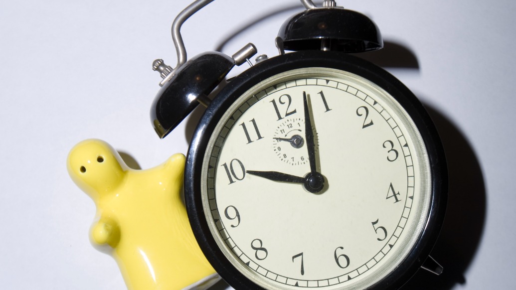 王群：睡不足8小時(shí)就是不健康？