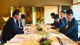外交部亞洲司司長劉勁松同日方舉行磋商