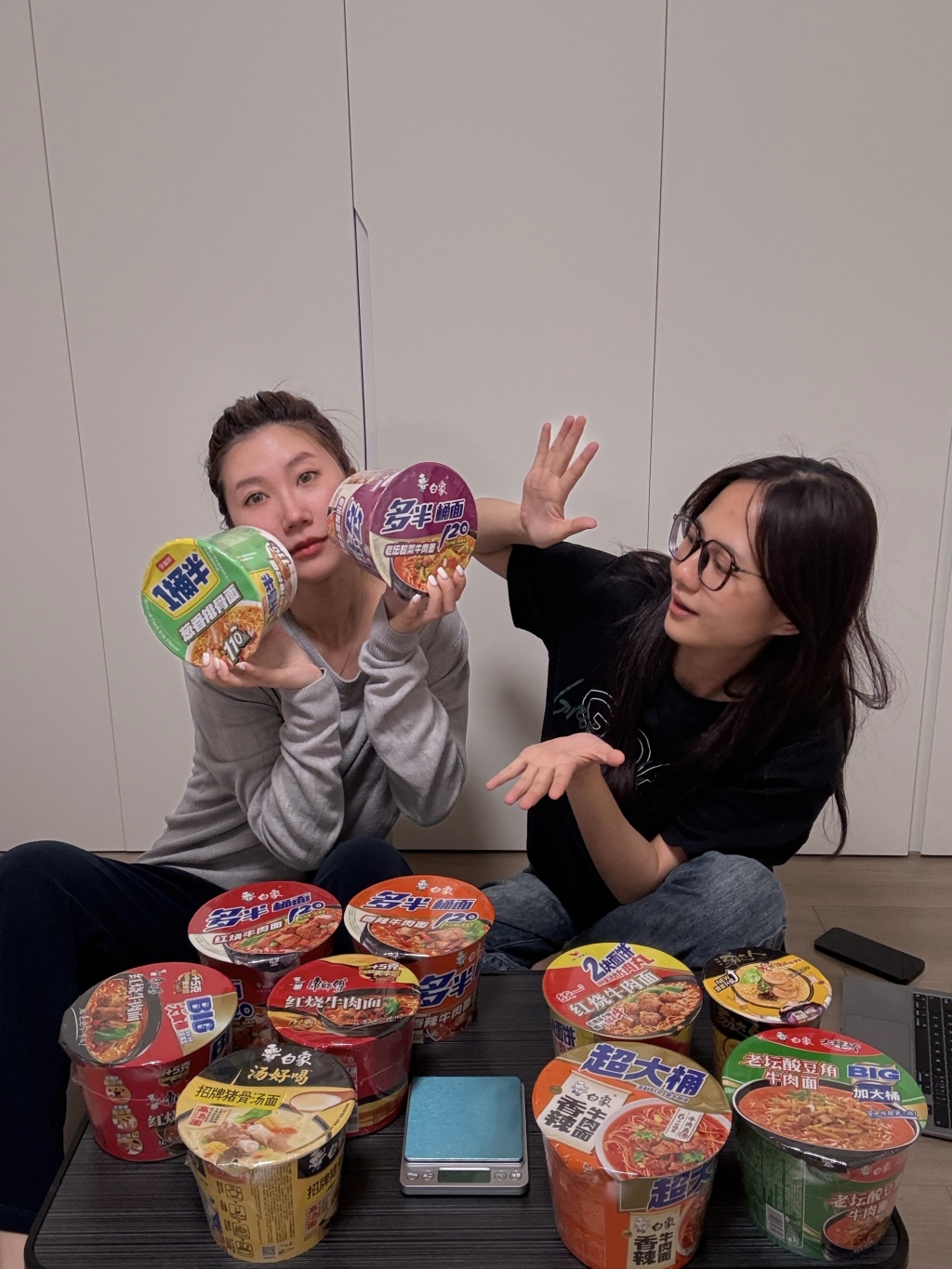 马上测丨实测十款泡面：面饼重量均超标注，部分商标有歧义