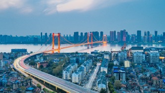 主导冲刺交通第五极，武汉郑州中不中？