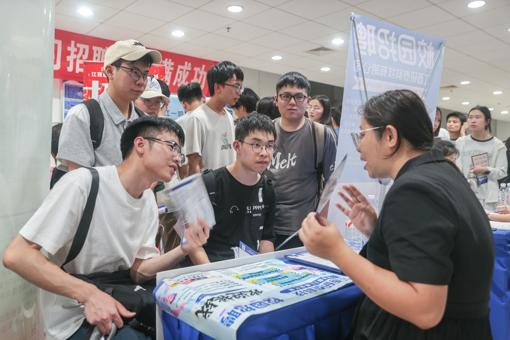 教育部开展2025届高校毕业生就业“百日冲刺”行动