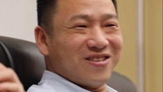 無腿修鞋匠阿泉丨“我有缺陷，但享受生命的每分每秒”