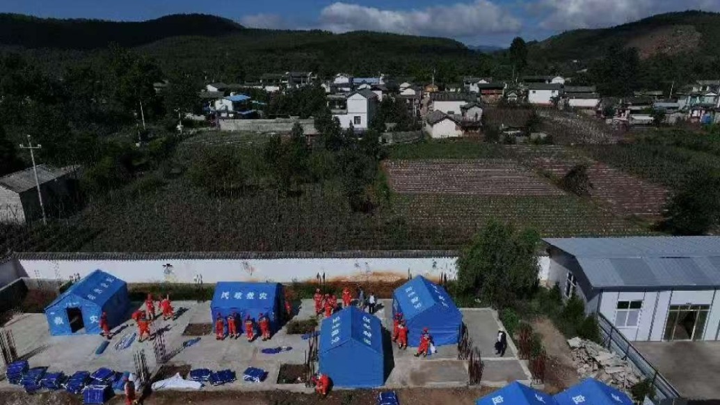 云南洱源地震最高烈度为Ⅵ度，个别村小组老旧房屋墙体开裂