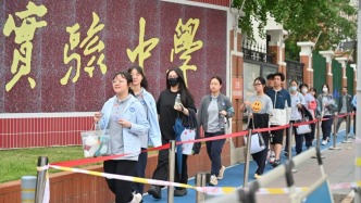 直擊高考首日：“希望是他們最得心應(yīng)手的一次考試”