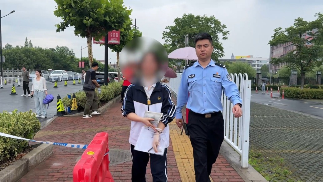 考生跑错考场好在警方相助，高考出门前务必备齐证件确认考点