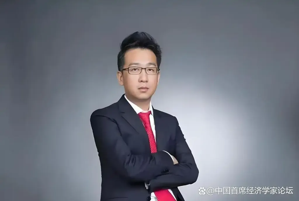 任职不足2个月，洪灏“闪辞”华福国际CEO，下一站已敲定