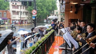 來一份《交響雙倍濃縮》，上海愛樂在武康大樓對面開了咖啡館