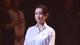 演员秦海璐人民日报撰文：我常自问是否做到了三个“懂”