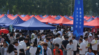 教育部推出系列舉措推動(dòng)高校畢業(yè)生就業(yè)工作