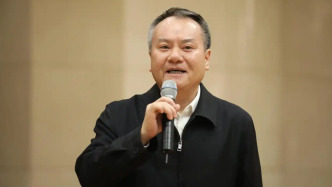 中国信保副总经理李文森已升任党委副书记，曾任职于央行