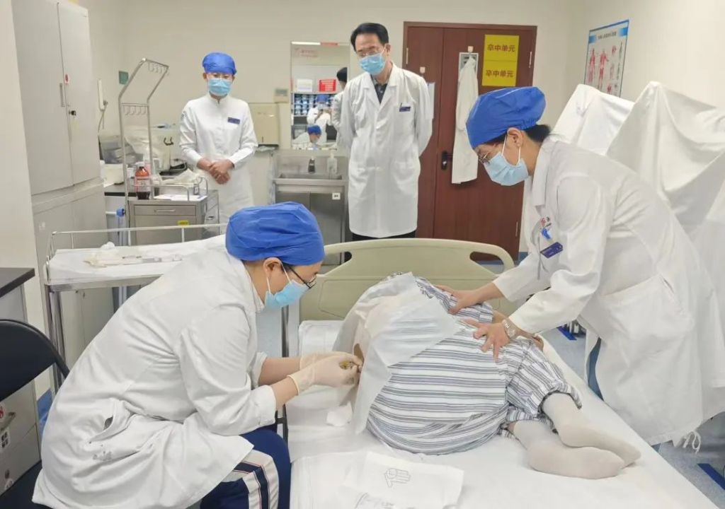渐冻症靶向治疗药物应用临床，患者完成全国首针注射