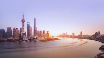 章雄任上海市政府辦公廳主任，周亞明、張英任市政府副秘書長