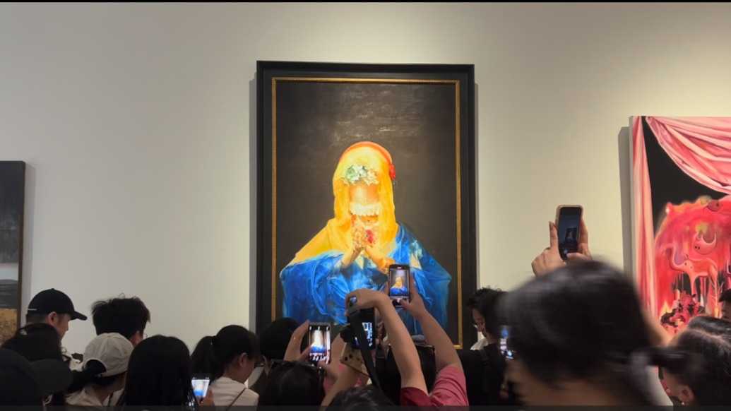 川美毕业展作品《祷》火爆出圈引围观，观众：很逼真很震撼