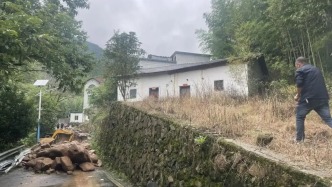 持續(xù)降雨衢州一村干部轉移村民時落水遇難，村民回憶：她總是撲在工作上