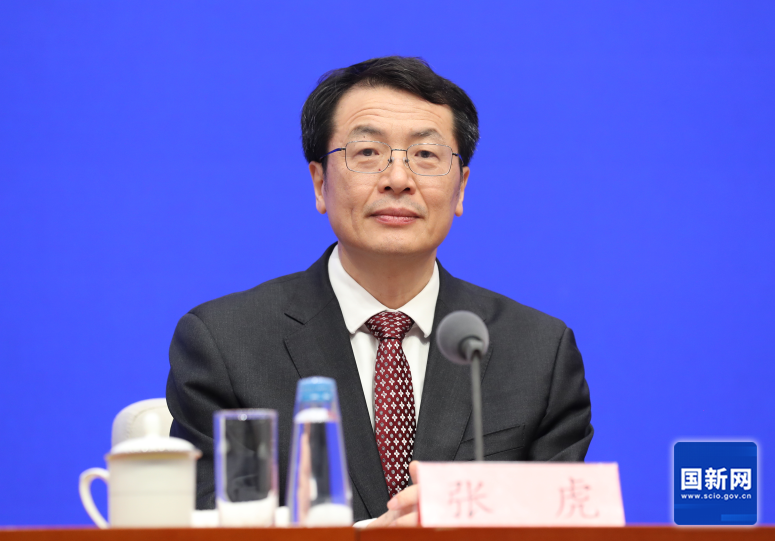广东省常务副省长：进一步深化深圳在医疗、金融等领域服务业开放