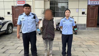 男女組隊(duì)盜竊后囂張喊話警方“來(lái)抓我呀”，兩人已被抓捕歸案