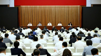 上海市深入貫徹中央八項規定精神學習教育警示教育會舉行