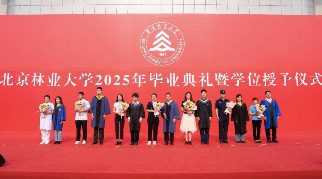 办毕业市集、送专属纪念礼物，北林大以系列活动送别毕业生