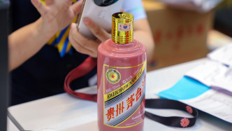 貴州茅臺調整2024年年度利潤分配方案每股分紅為27.673元：分紅總額不變