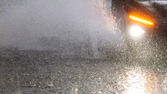 雷電黃警+暴雨藍警！預計上海未來6小時內累積降水將超50毫米