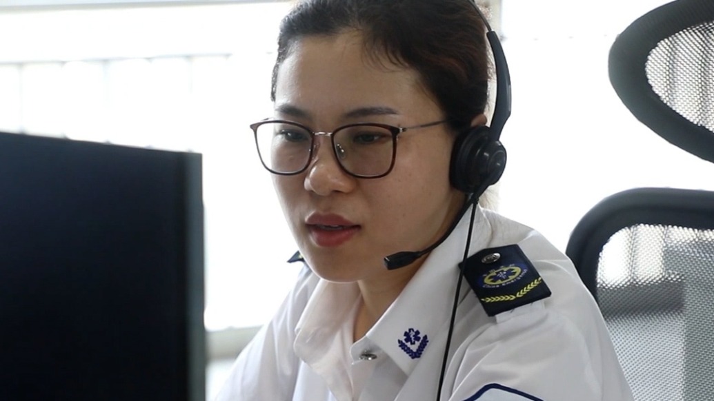 西瓜卡喉1歲幼兒險窒息,120調(diào)度員“隔空救援”