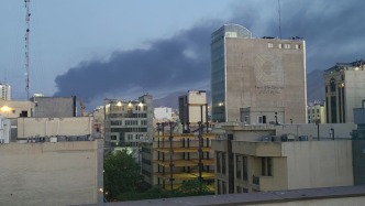 伊朗首都德黑蘭上空再度傳出密集爆炸聲