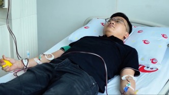 8歲時母親患血癌去世，29歲的他捐髓救人
