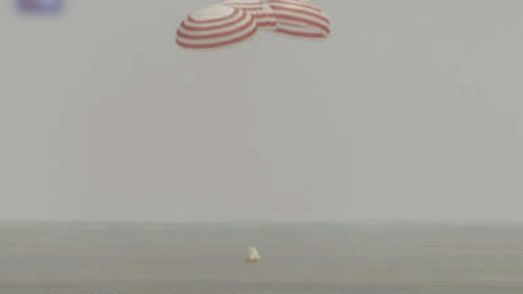 我國載人登月又有新突破，載人飛船零高度逃逸飛行試驗取得圓滿成功！