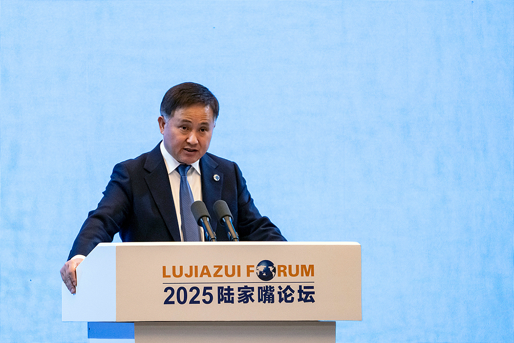 潘功胜：未来国际货币体系或继续朝着少数几个主权货币并存、相互竞争、相互制衡的格局演进（全文）