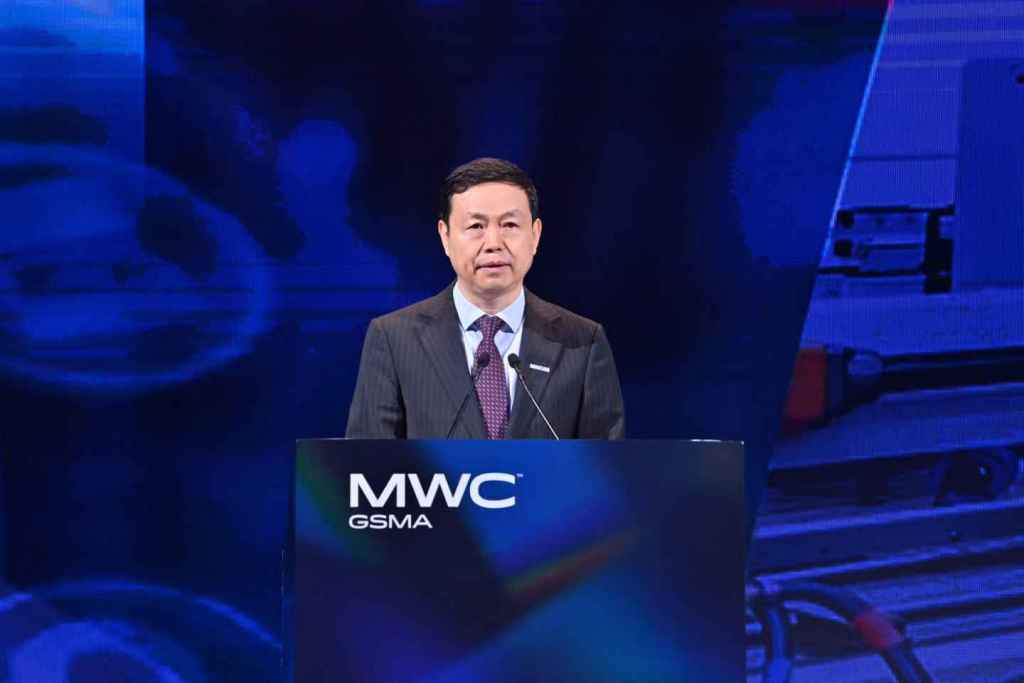 中国移动董事长杨杰：未来硅基生命的数量将超过人类，形成新的“人口红利”
