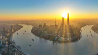 金融监管总局：推动商业银行总行通过专设机构、对在沪机构授权等加大支持上海国际金融中心建设力度