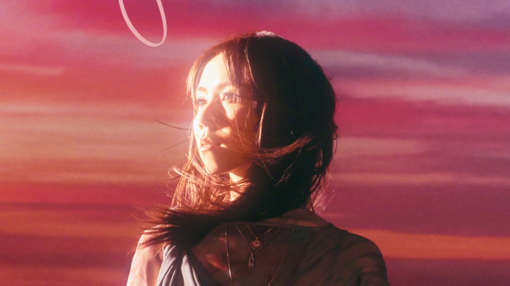 被前公司要求48小時內刪除重制版歌曲，鄧紫棋回應：我不會下架歌曲