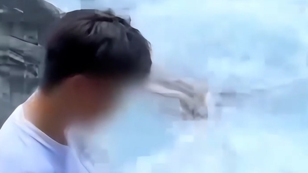 旅游博主江小隱在景區溺亡,朋友稱下水撈無人機時遇開閘放水,景區回應