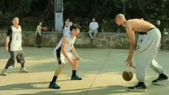 少林寺閉關特訓10天后，NBA球星文班亞馬考取少林一段