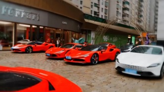 武汉多人购法拉利交订金后三年未提车也无法退款，经销商：资金链紧张，建议走法律途径