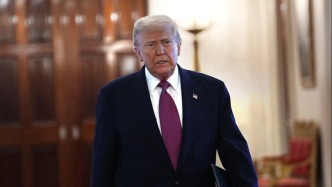 美总统特朗普称尚未决定是否对伊朗采取军事行动