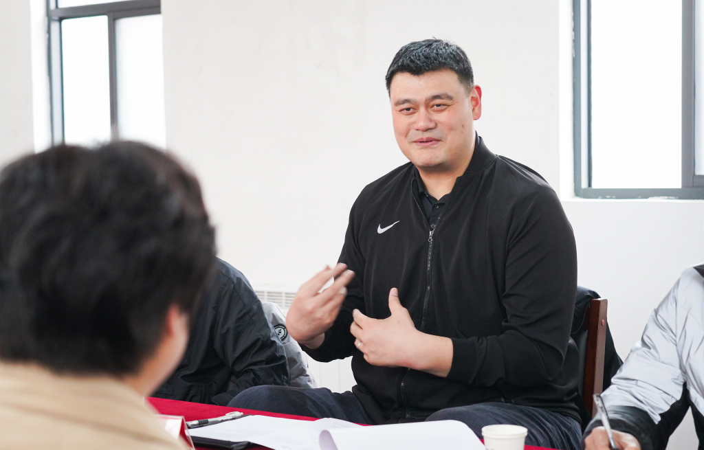 独家 | 息屏24小时落地四个月后，我们和姚明又聊了聊