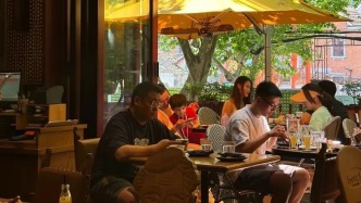 解放日报：上海设外摆位，考验的是什么