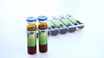 藿香正氣水賣爆了？40℃高溫下，用錯它竟比中暑更危險